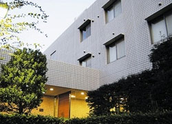ﾊｲﾒﾃﾞｨｯｸﾚｼﾞﾃﾞﾝｽｻﾞ･ｶﾞｰﾃﾞﾝ東嶺町の外観